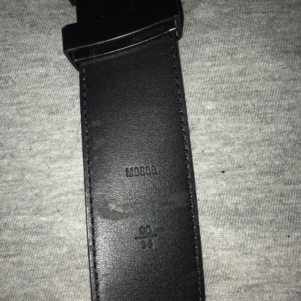 Louis Vuitton LV Logo Belt Authentic - Picture 4 of 5